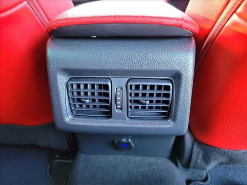 Used 2022 Toyota Camry XSE FWD image 14