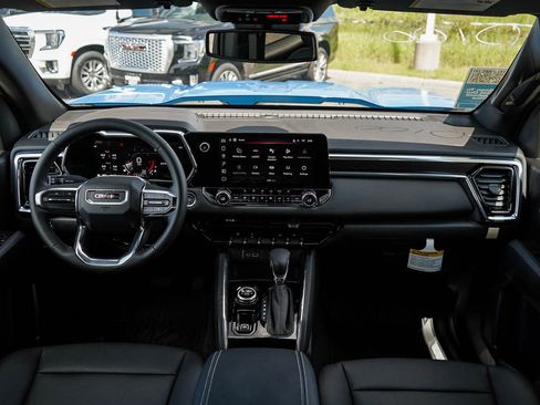 New 2025 GMC Canyon Elevation w/ Convenience Package image 11