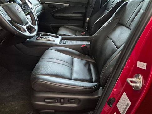 Certified 2023 Honda Passport TrailSport image 16