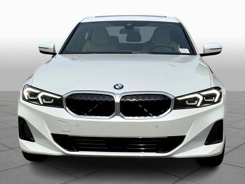 Used 2025 BMW 330i Sedan w/ Convenience Package image 3