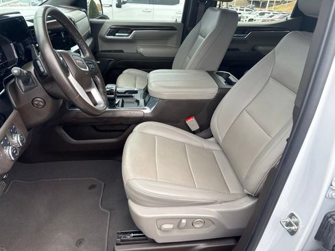 Used 2024 GMC Sierra 1500 SLT AWD/4WD image 16