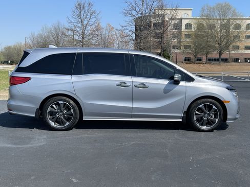 Certified 2024 Honda Odyssey Elite image 10