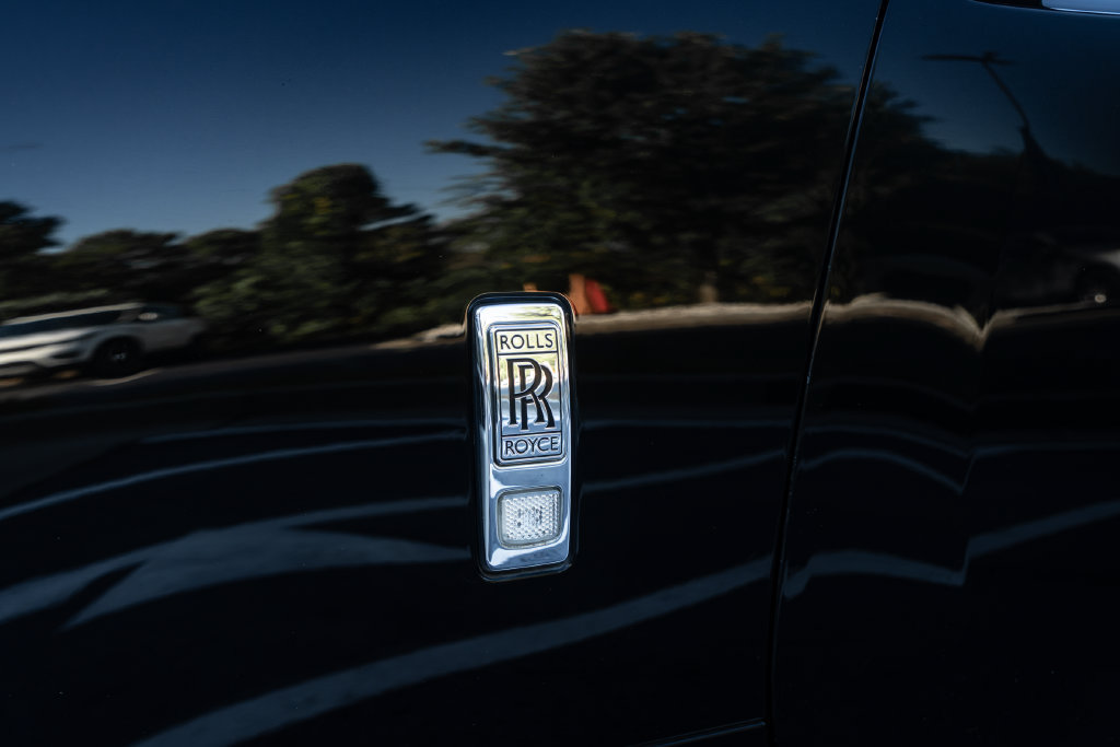 Used 2018 Rolls-Royce Dawn RWD image 20