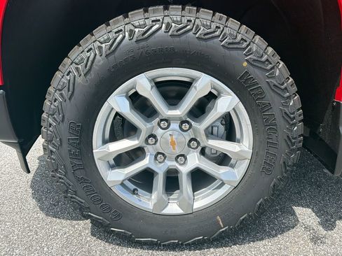 New 2026 Chevrolet Silverado 1500 W/T w/ WT Value Package AWD/4WD image 12