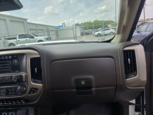 Used 2019 GMC Sierra 2500 Denali w/ Duramax Plus Package AWD/4WD image 37