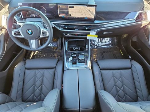 New 2026 BMW X5 xDrive40i w/ M Sport Package AWD/4WD image 15