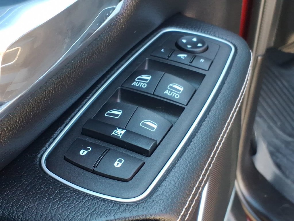 Certified 2023 RAM 1500 Laramie AWD/4WD image 12