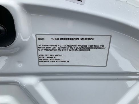 Used 2022 Tesla Model 3 Long Range image 13