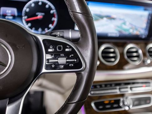 Used 2020 Mercedes-Benz E 450 4MATIC Wagon image 42
