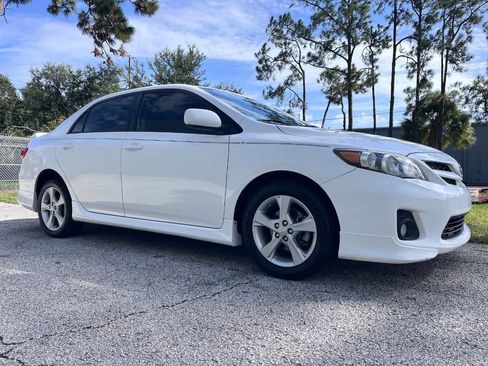 Used 2011 Toyota Corolla S image 11