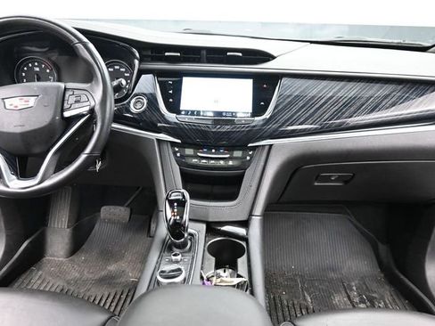 Used 2024 Cadillac XT6 Premium Luxury w/ Technology Package image 24