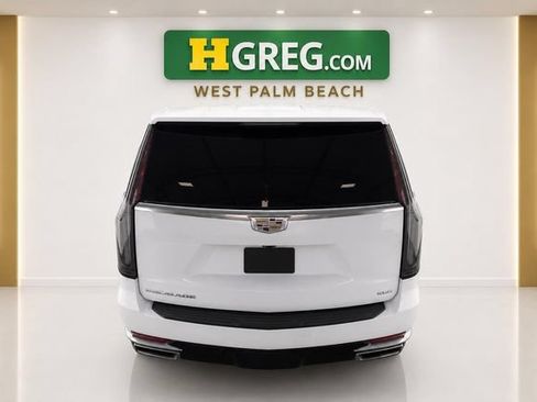 Used 2023 Cadillac Escalade Premium Luxury RWD image 11