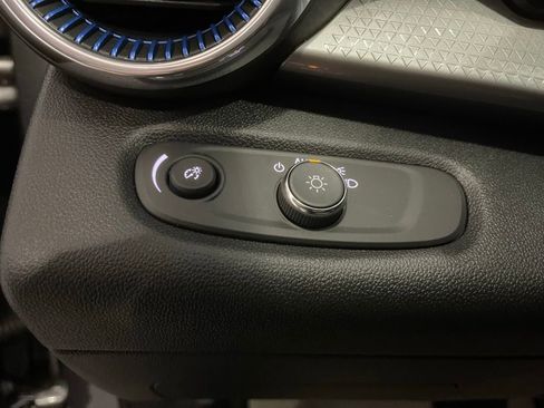 New 2026 Chevrolet Trax LT w/ LT Convenience Package image 12