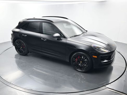 Certified 2024 Porsche Macan GTS AWD/4WD image 43