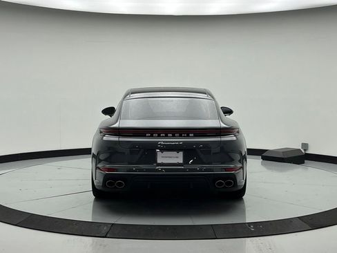 Used 2025 Porsche Panamera 4 image 8