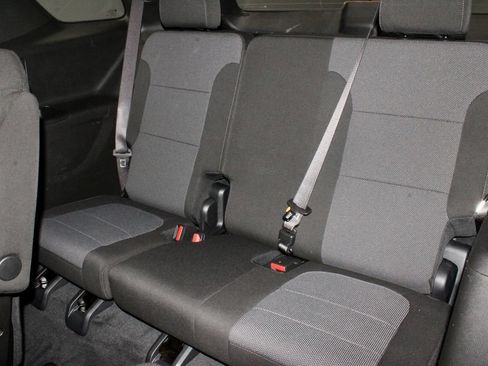 Used 2023 Chevrolet Traverse LT AWD/4WD image 22
