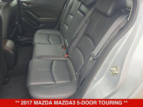 Used 2017 MAZDA MAZDA3 Touring FWD image 18