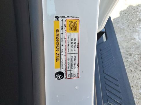 New 2026 GMC Hummer EV 4x4 Crew Cab image 32