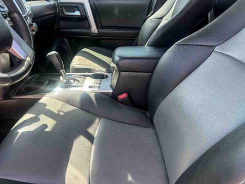 Used 2019 Toyota 4Runner SR5 Premium image 5