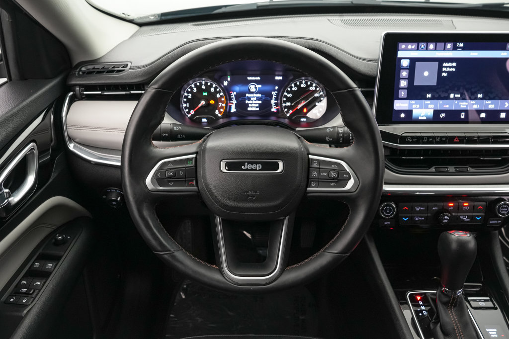 Used 2022 Jeep Compass Limited AWD/4WD image 13