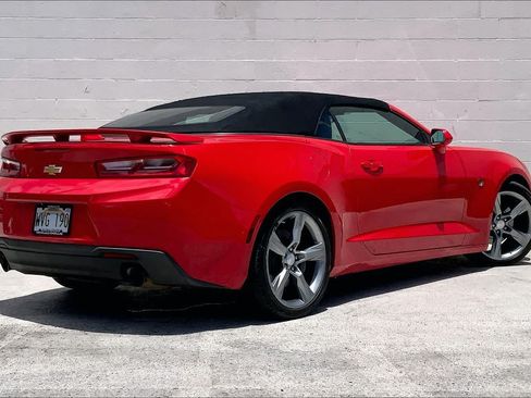 Used 2018 Chevrolet Camaro SS RWD image 21