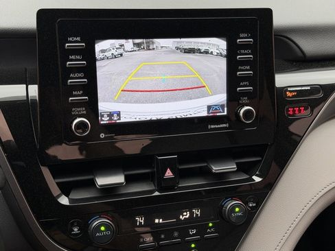 Used 2024 Toyota Camry SE w/ Convenience Package image 30