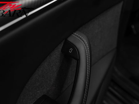 Used 2022 Tesla Model X Plaid image 11