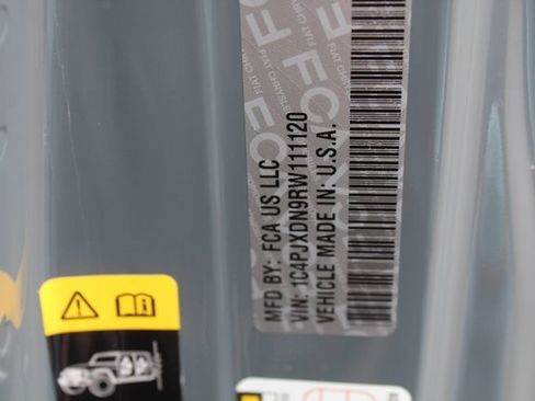 Used 2024 Jeep Wrangler Sport S image 38