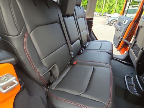 New 2026 Jeep Wrangler Unlimited Rubicon AWD/4WD image 11