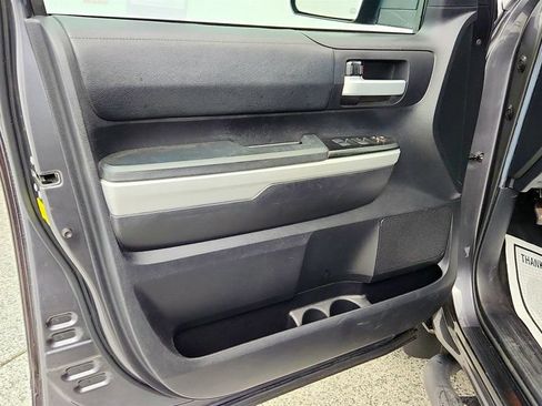 Used 2020 Toyota Tundra SR5 w/ SR5 Upgrade Package RWD image 10
