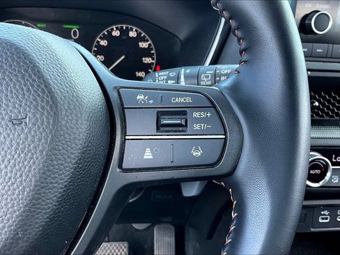 Used 2025 Honda CR-V Sport image 11