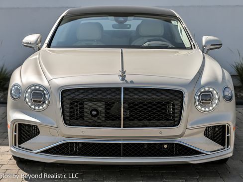 New 2026 Bentley Flying Spur Plug-In Hybrid image 3