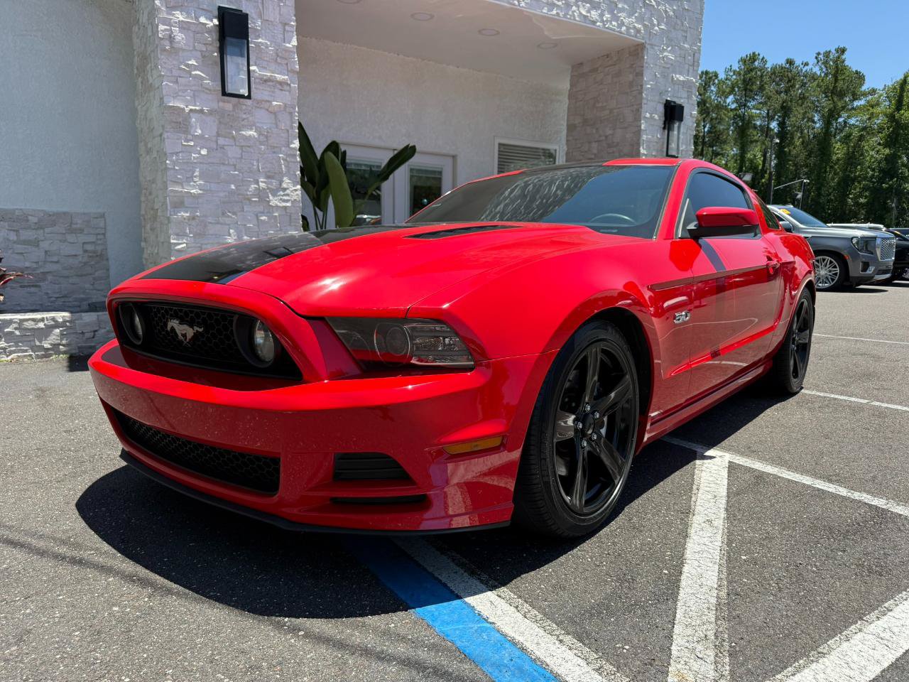 Used 2014 Ford Mustang GT Premium w/ Comfort Package RWD image 8