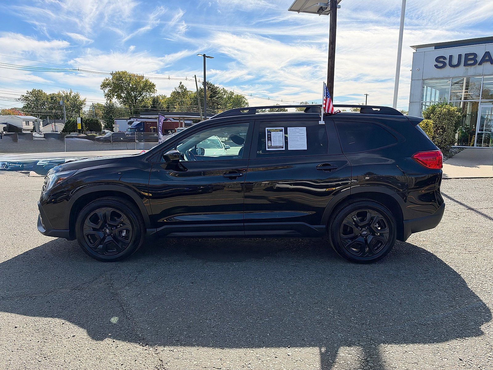 Used 2025 Subaru Ascent Onyx Edition w/ Onyx Package AWD/4WD image 8