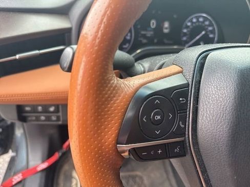 Used 2019 Toyota Avalon Limited w/ Advanced Safety Package FWD image 18
