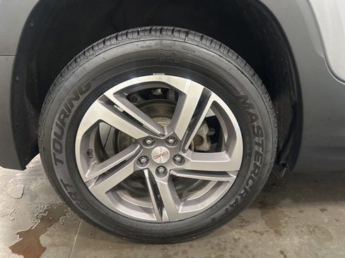 Used 2018 GMC Terrain SLT w/ Preferred Package image 38