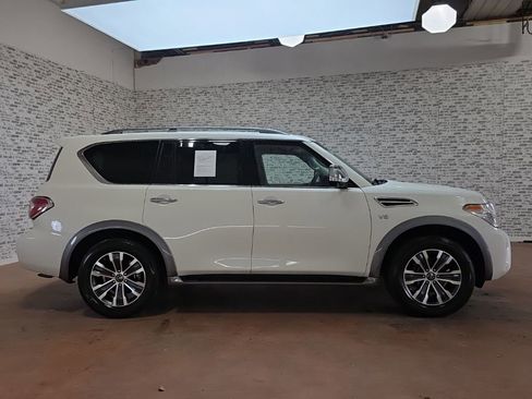 Used 2017 Nissan Armada SL image 6