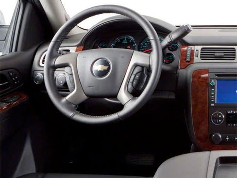 Used 2013 Chevrolet Tahoe LT w/ Texas Edition RWD image 9