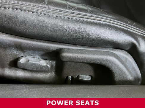 Used 2006 Chevrolet Corvette Convertible w/ Preferred Equipment Group image 4