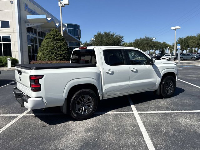 Used 2025 Nissan Frontier SV w/ SV Convenience Package RWD image 4