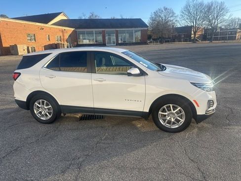 Certified 2024 Chevrolet Equinox LT w/ LPO, Floor Liner Package image 3
