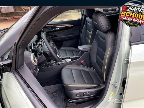 Used 2024 Chevrolet TrailBlazer ACTIV w/ Driver Confidence Package AWD/4WD image 25