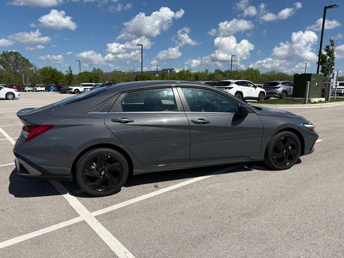 New 2026 Hyundai Elantra SEL Sport Premium FWD image 6