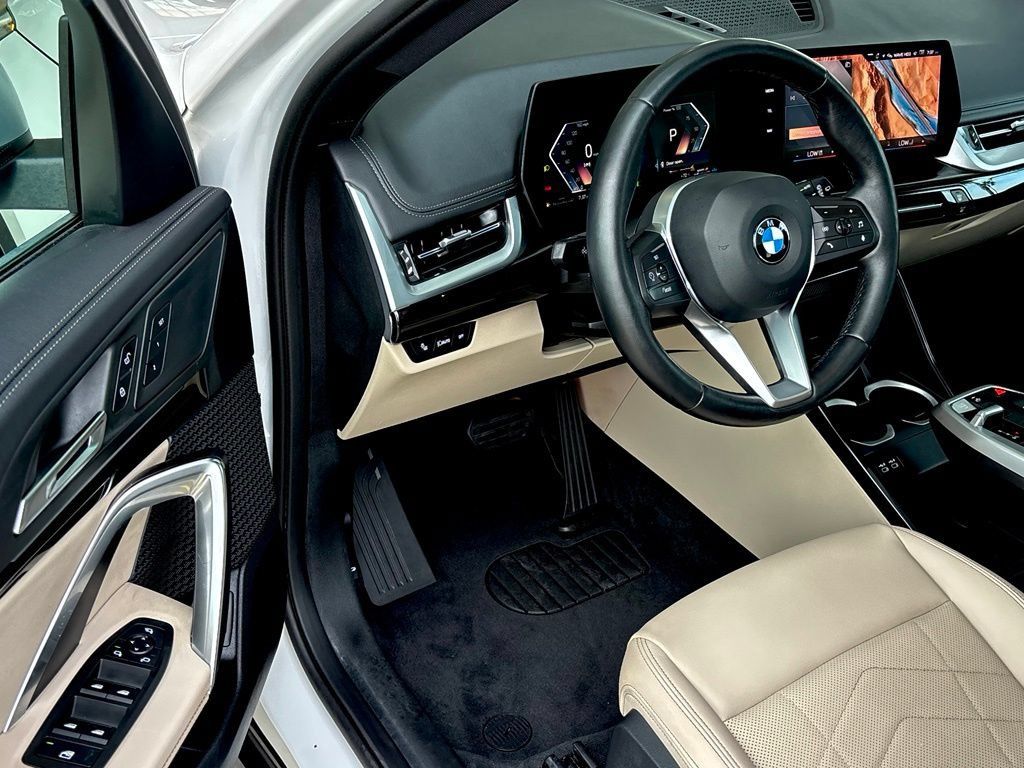 Used 2024 BMW X1 xDrive28i AWD/4WD image 31