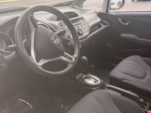 Used 2010 Honda Fit Sport image 11