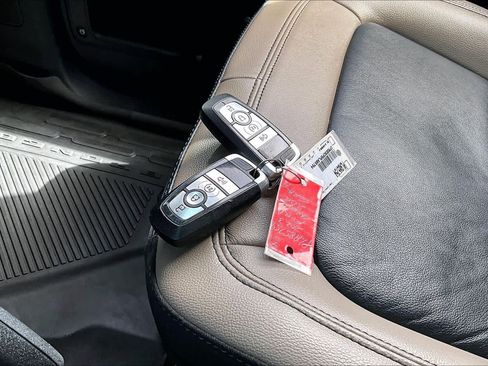 Certified 2023 Ford Bronco Wildtrak image 15