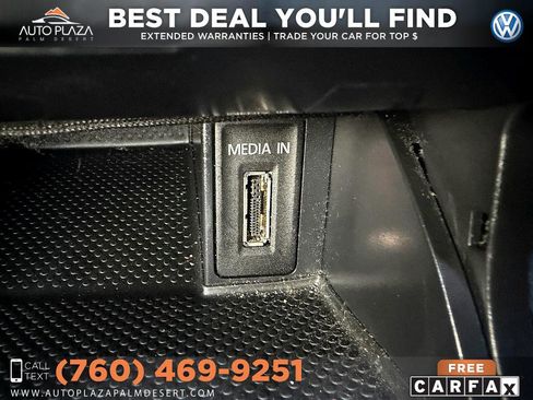 Used 2015 Volkswagen Golf S image 37