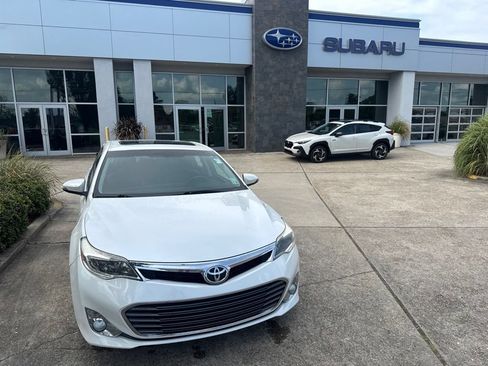Used 2014 Toyota Avalon XLE Touring FWD image 2