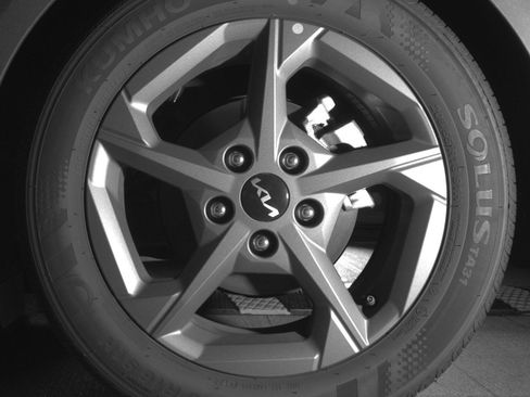 Used 2025 Kia K4 LXS image 13