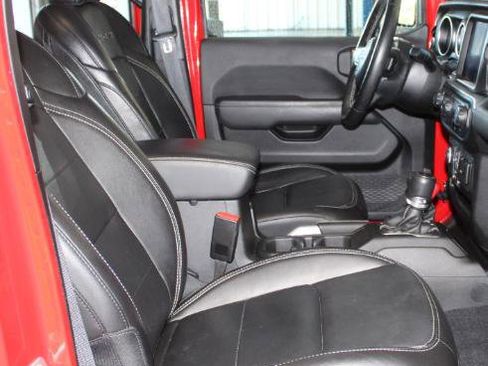 Used 2022 Jeep Wrangler Unlimited Sahara w/ Cold Weather Group image 27